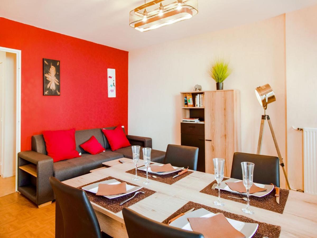 Attractive Apartment In Chaumont With A Balcony Exteriör bild